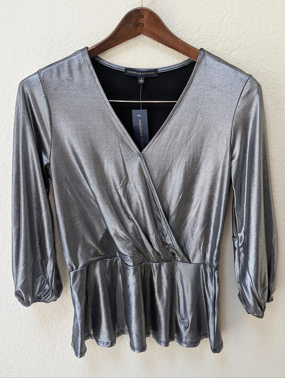 NWT Adrienne Vittadini Metallic Silver Peplum Wrap Top W/ 3/4 Sleeves.Size Small
